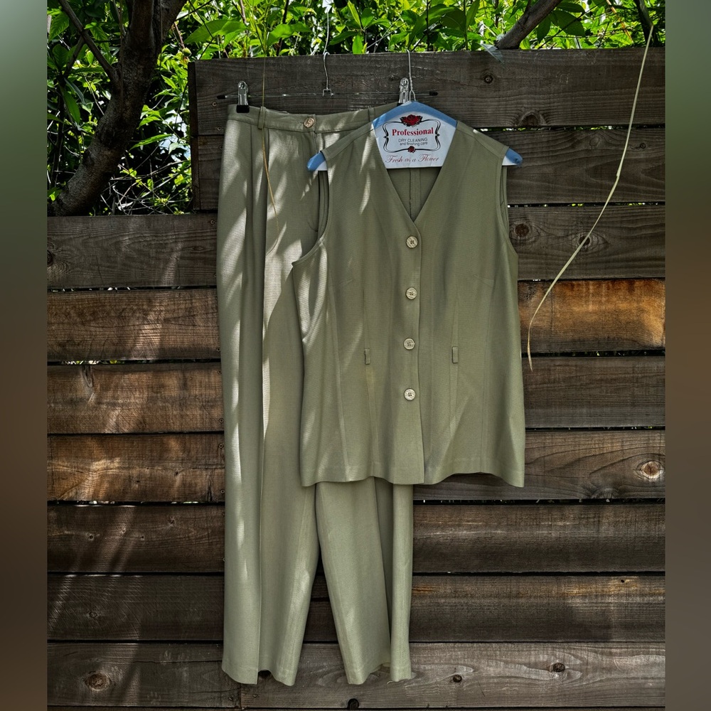 100% silk summer suit with vest